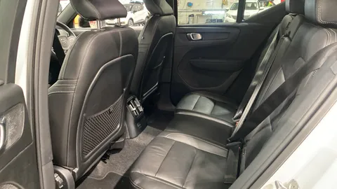 VOLVO XC40 1.5 T4 Recharge PHEV R DESIGN Auto