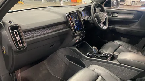 VOLVO XC40 1.5 T4 Recharge PHEV R DESIGN Auto