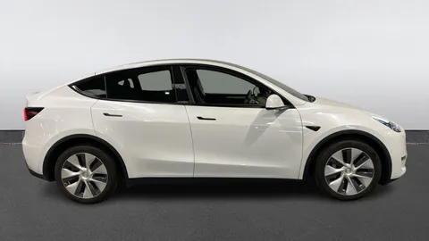 TESLA MODEL Y Long Range AWD Auto
