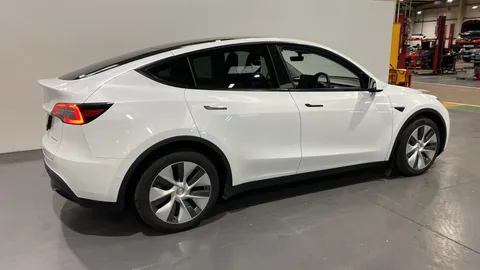 TESLA MODEL Y Long Range AWD Auto