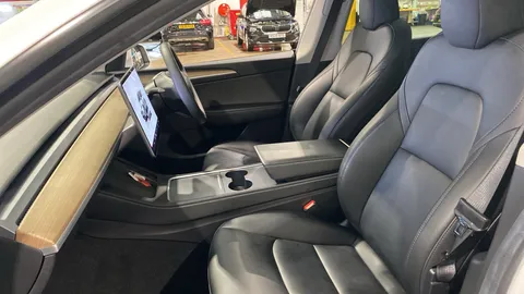 TESLA MODEL Y Long Range AWD Auto