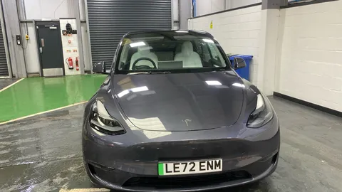 TESLA MODEL Y Performance AWD Auto