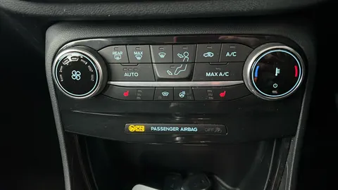 Ford Puma 1.0 EcoBoost Hybrid mHEV Titanium