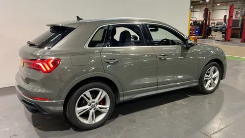 Audi Q3 35 TFSI S Line 5dr S Tronic