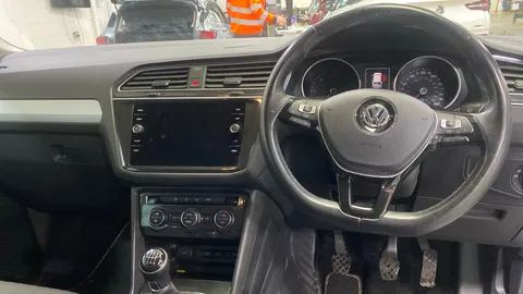 Volkswagen Tiguan 2.0 TDi 150 SE Nav 5dr