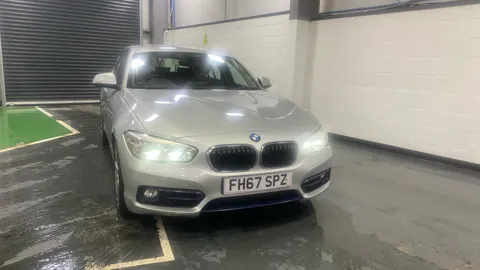 BMW 1 Series 118i [1.5] Sport [Nav]