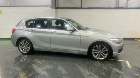 BMW 1 Series 118i [1.5] Sport [Nav]