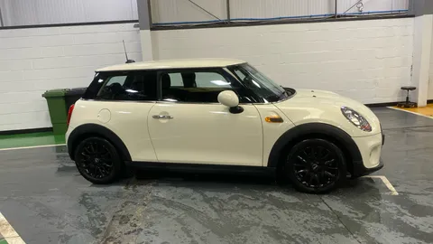 Mini Hatchback 1.2 One [Pepper Pack]