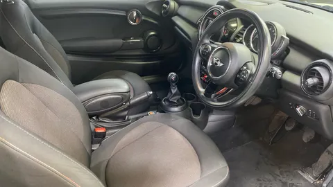 Mini Hatchback 1.2 One [Pepper Pack]