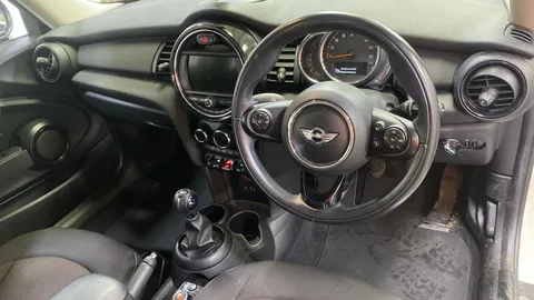 Mini Hatchback 1.2 One [Pepper Pack]