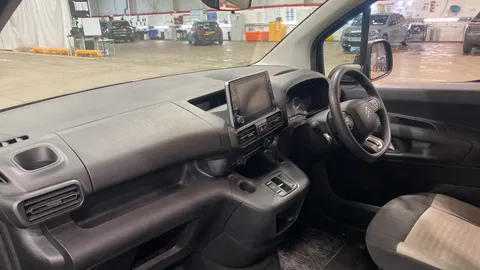 Citroen Berlingo 100kW Feel XL 50kWh Auto [7 seat]