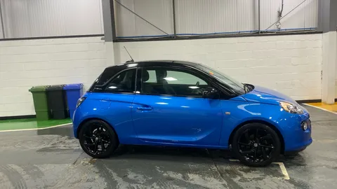 VAUXHALL ADAM 1.2i Griffin