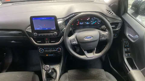 Ford Puma 1.0 EcoBoost Hybrid mHEV Titanium