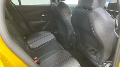 PEUGEOT 208 1.2 PureTech 100 GT EAT8