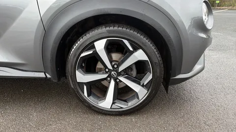 Nissan Juke 1.0 DiG-T 114 Tekna 5dr
