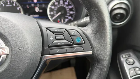 Nissan Juke 1.0 DiG-T 114 Tekna 5dr