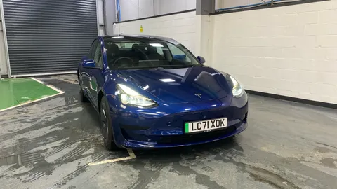 Tesla                     Model 3 Standard Plus Auto