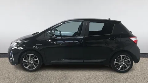 Toyota Yaris 1.5 Hybrid Y20 5dr CVT [Bi-tone]