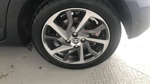 Toyota Yaris 1.5 Hybrid Y20 5dr CVT [Bi-tone]