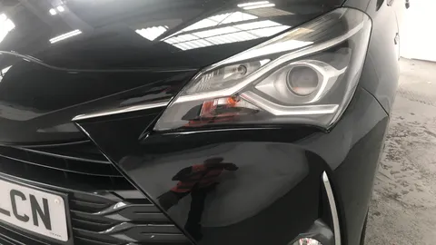 Toyota Yaris 1.5 Hybrid Y20 5dr CVT [Bi-tone]