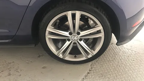 VOLKSWAGEN GOLF 1.5 TSI EVO 150 R-Line DSG