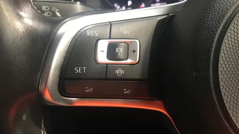 VOLKSWAGEN GOLF 1.5 TSI EVO 150 R-Line DSG