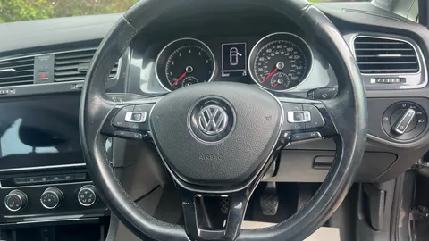 Volkswagen Golf 1.0 TSI 110 SE [Nav] 5dr