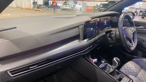 Volkswagen Golf 1.5 TSI R-Line