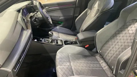 Volkswagen Golf 1.5 TSI R-Line