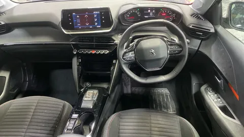 PEUGEOT 208 1.2 PureTech 100 Active Premium + EAT8