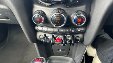 MINI HATCHBACK 1.5 Cooper Sport II [Comfort Pack]