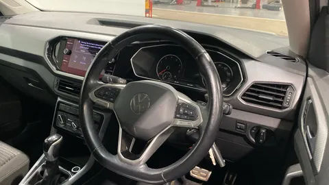 VOLKSWAGEN T-CROSS 1.0 TSI 110 Active DSG