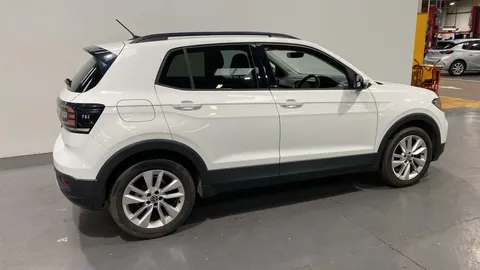 VOLKSWAGEN T-CROSS 1.0 TSI 110 Active DSG