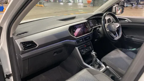 VOLKSWAGEN T-CROSS 1.0 TSI 110 Active DSG