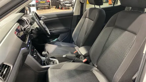 VOLKSWAGEN T-CROSS 1.0 TSI 110 Active DSG