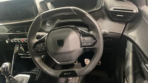 PEUGEOT 208 1.2 PureTech 100 GT