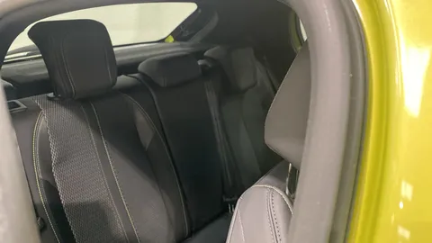 PEUGEOT 208 1.2 PureTech 100 GT