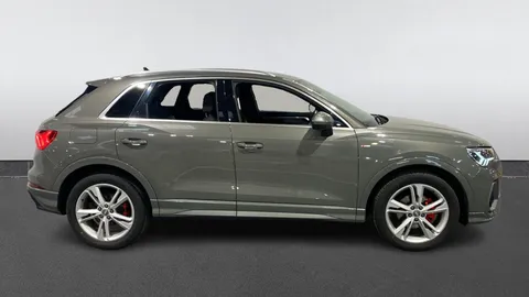 AUDI Q3 35 TFSI S Line S Tronic