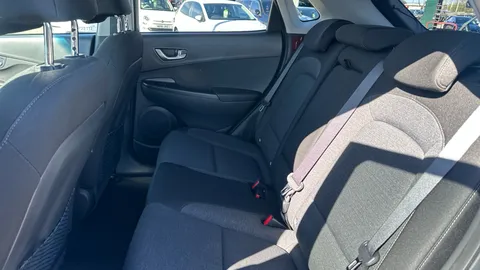 Hyundai Kona 100kW Premium 39kWh Auto