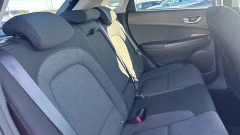 Hyundai Kona 100kW Premium 39kWh Auto