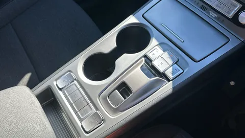 Hyundai Kona 100kW Premium 39kWh Auto