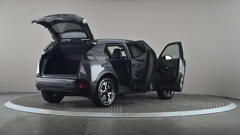 PEUGEOT 2008 100kW Allure 50kWh Auto