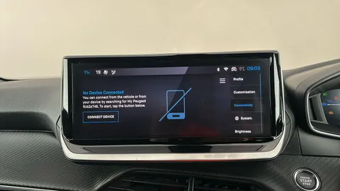 PEUGEOT 2008 100kW Allure 50kWh Auto