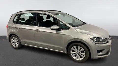 VOLKSWAGEN GOLF SV 1.4 TSI SE DSG