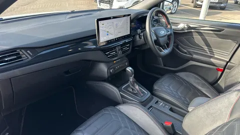 Ford Focus 1.0 EcoBoost Hybrid mHEV ST-Line Vign 5dr Auto