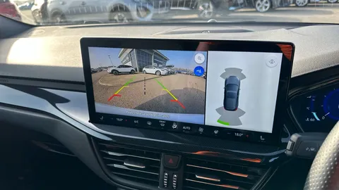 Ford Focus 1.0 EcoBoost Hybrid mHEV ST-Line Vign 5dr Auto