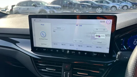 Ford Focus 1.0 EcoBoost Hybrid mHEV ST-Line Vign 5dr Auto