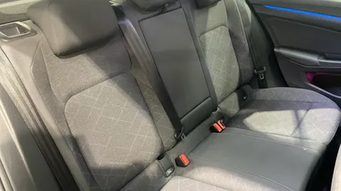 Volkswagen Golf 1.5 TSI Life