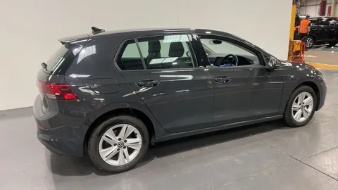 Volkswagen Golf 1.5 TSI Life
