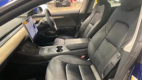 Tesla                     Model 3 RWD Auto